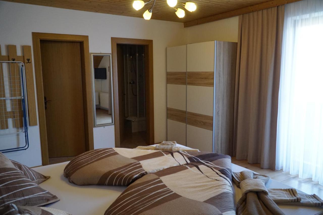 Pension-Ferienwohnung Rotar Faak am See Dış mekan fotoğraf
