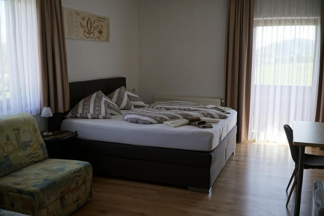 Pension-Ferienwohnung Rotar Faak am See Dış mekan fotoğraf