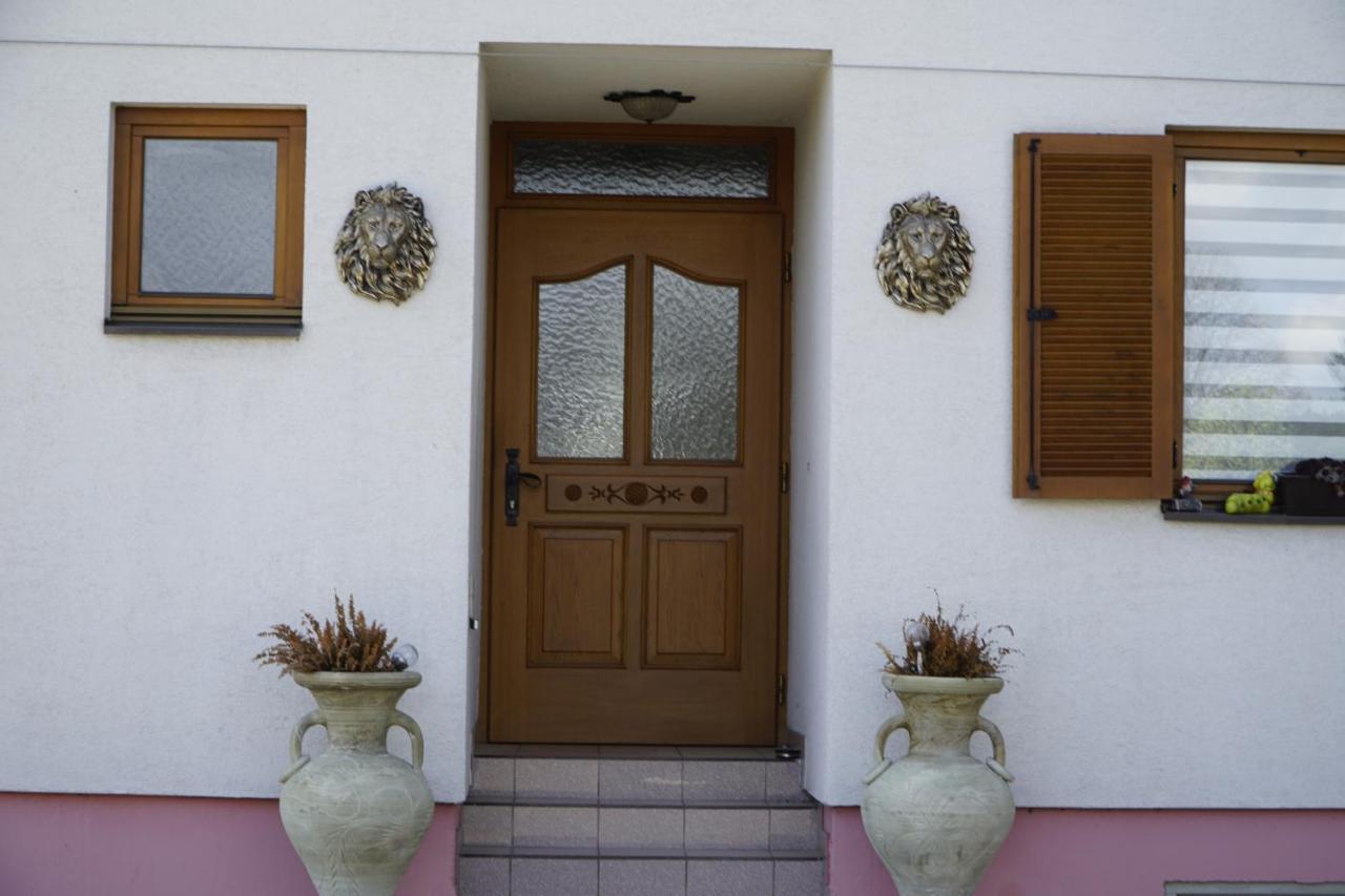 Pension-Ferienwohnung Rotar Faak am See Dış mekan fotoğraf
