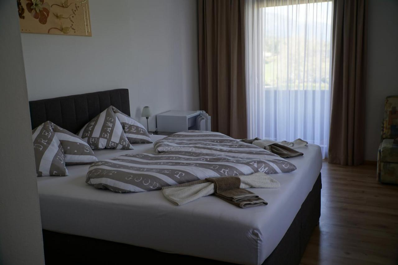 Pension-Ferienwohnung Rotar Faak am See Dış mekan fotoğraf