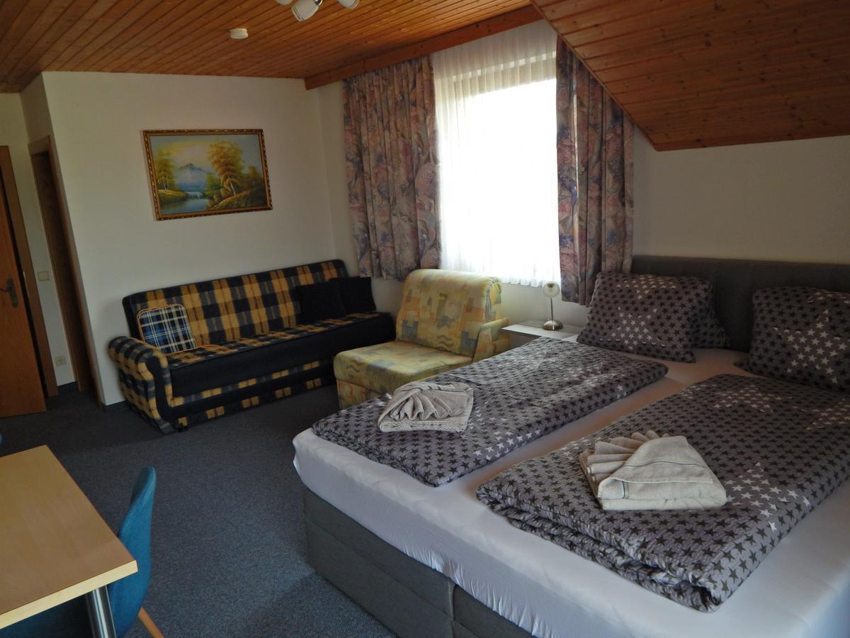 Pension-Ferienwohnung Rotar Faak am See Dış mekan fotoğraf